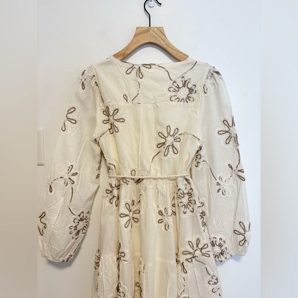 Camellia Isla Embroidered Dress NWOT, sz : small - Picture 12 of 15